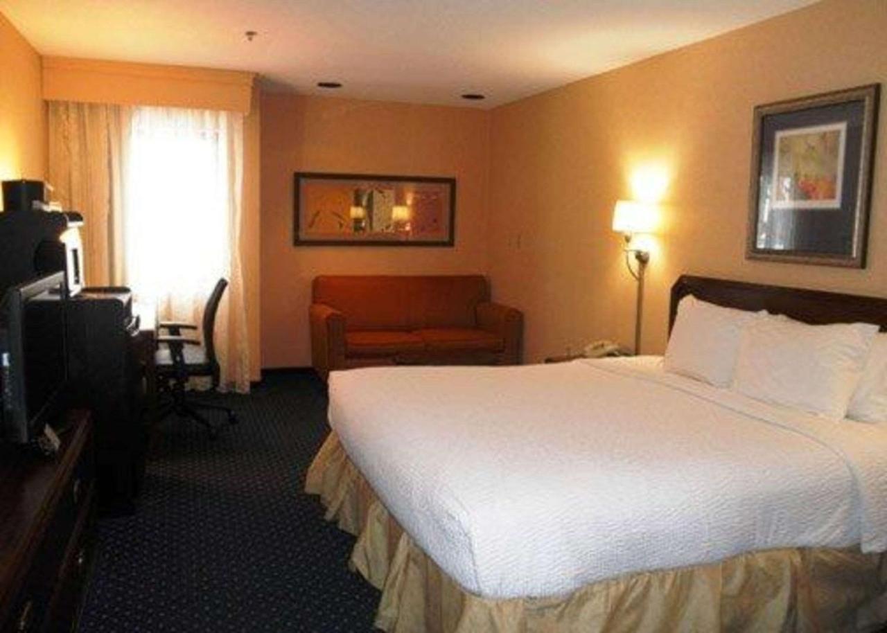 Quality Inn & Suites- Valparaiso Ngoại thất bức ảnh